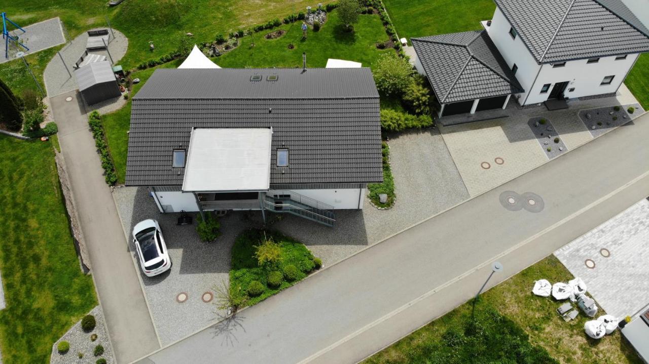 Gemuetliche Ferienwohnung Mit Panoramablick Muttensweiler Екстериор снимка