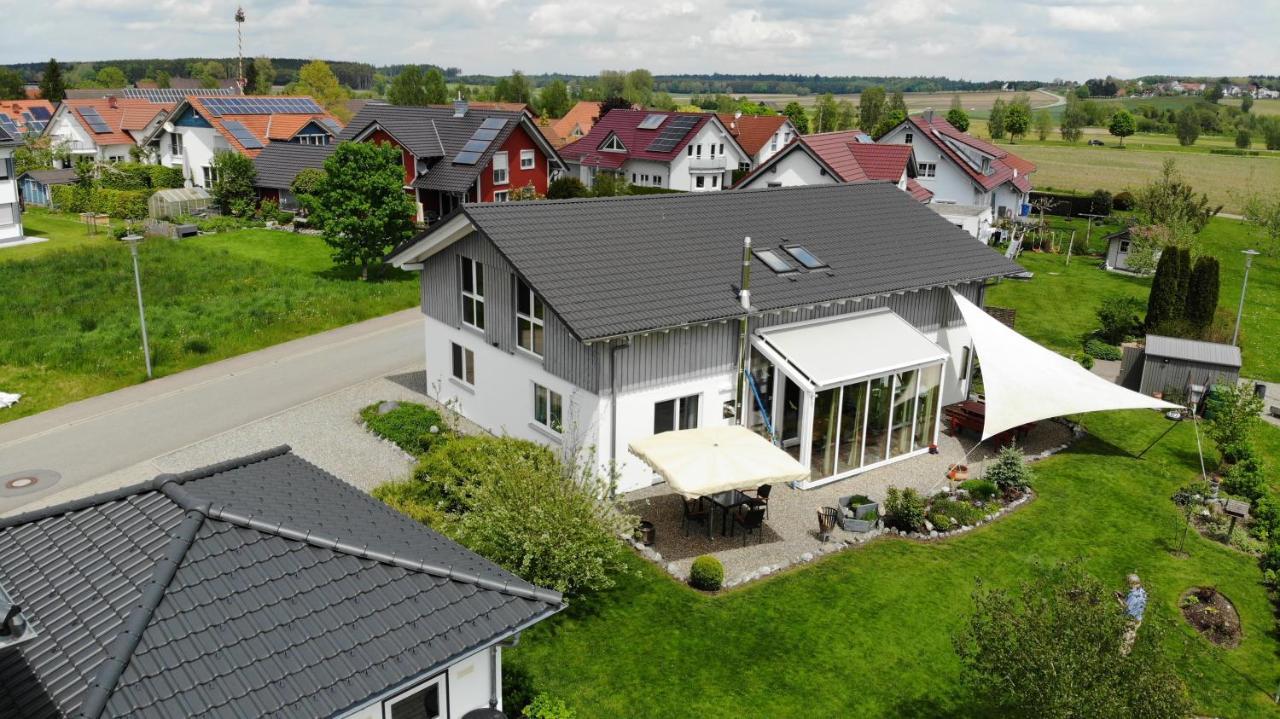 Gemuetliche Ferienwohnung Mit Panoramablick Muttensweiler Екстериор снимка